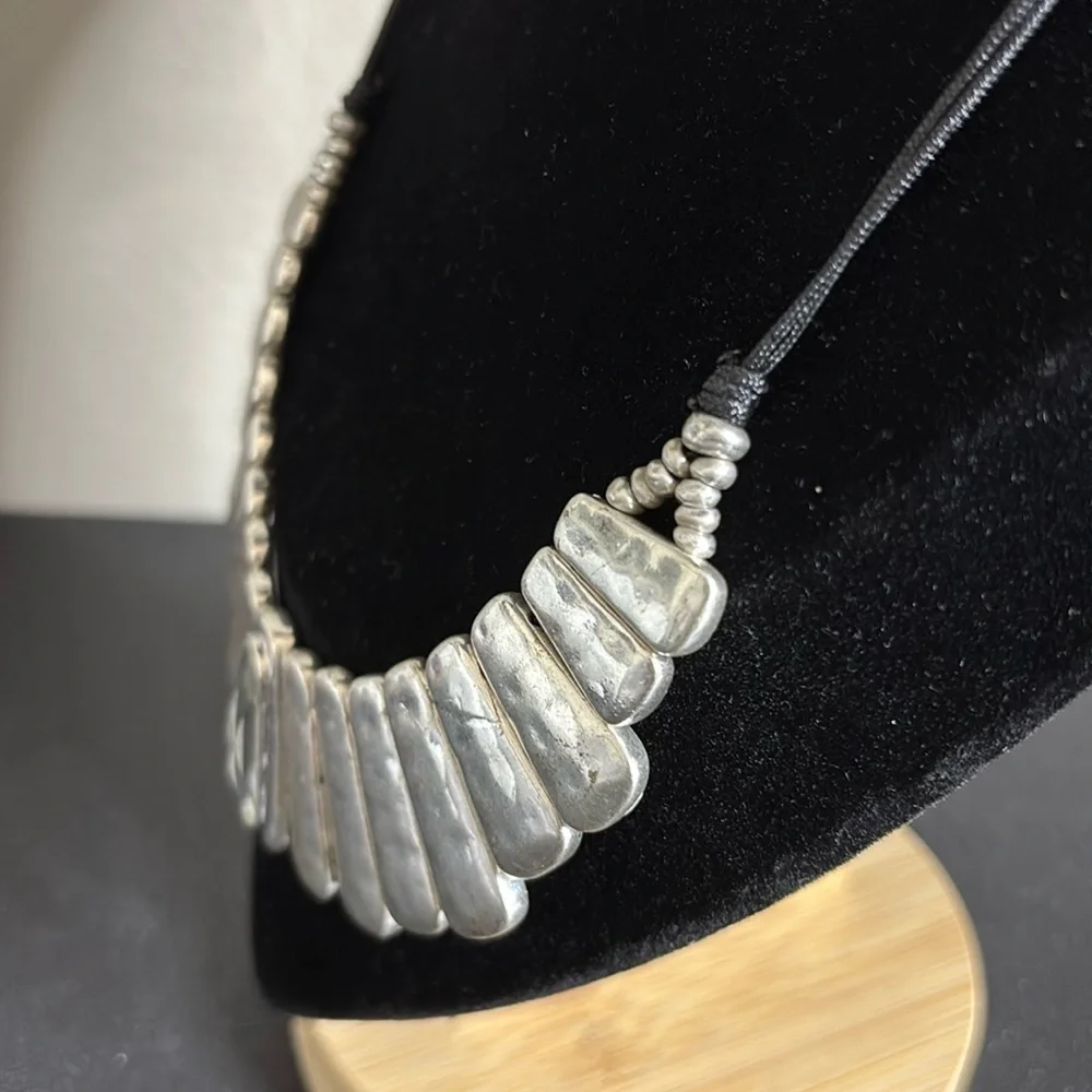 Bella Uno Hammered Silver Tone Pendant Statement Corded Necklace Rhinestone​